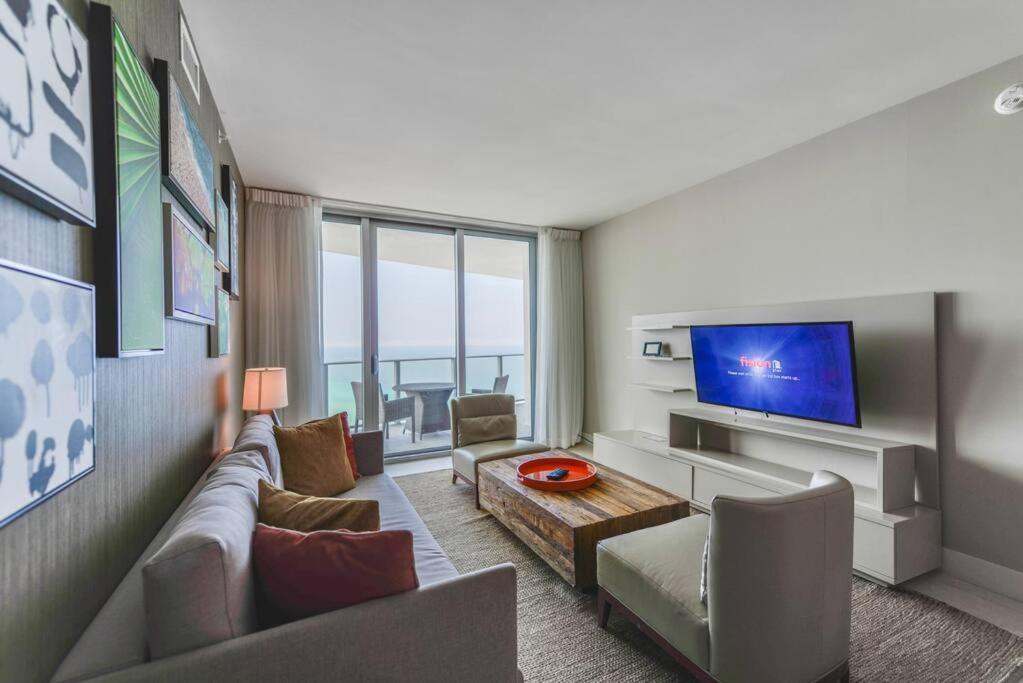 Spectacular Sunset Views Over The Ocean At Hollywood Esterno foto
